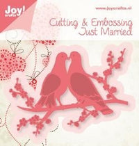 Метален щанц за рязане и ембосинг JOY Младоженци и гълъбчета 6,7 x 9 cm
