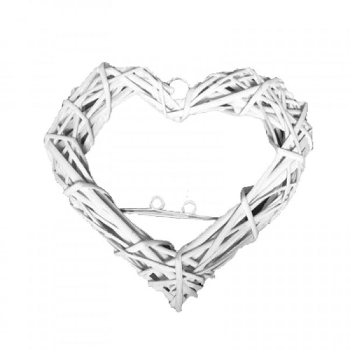 Плетено сърце с метални кукички — изображение 4