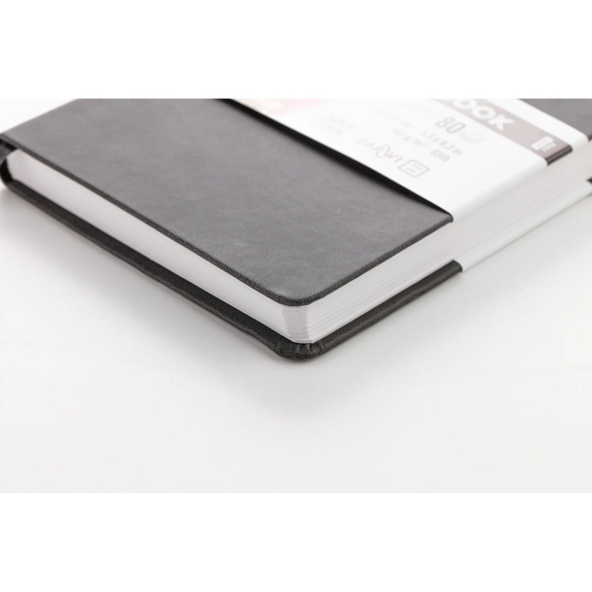 Скицник с твърди корици DARWI Black A4 140 g 80 л.